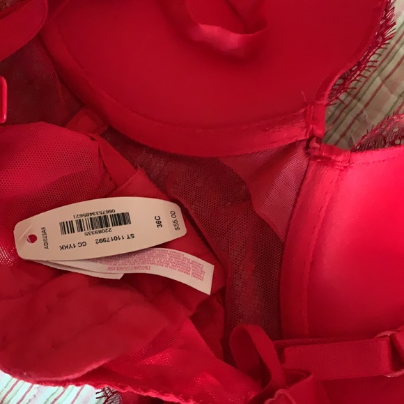 VS BRA - Picture 3 of 3